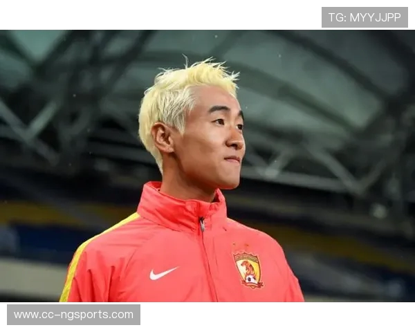 韦世豪引领中国足球新风潮展现激情与实力共筑绿茵梦想