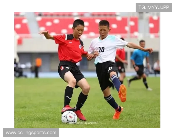 韦恩鲁尼的辉煌足坛历程与从球场少年到传奇巨星的成长之路