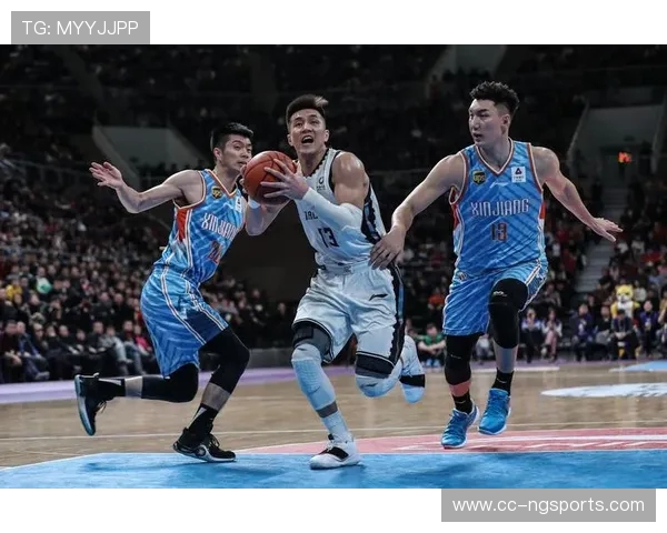 新疆广汇迎强敌鏖战焦点之夜全队誓夺胜利展现西域篮球风采