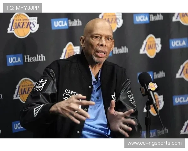 从天勾到传奇领袖卡里姆阿布杜尔贾巴尔的篮球人生启示